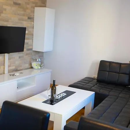 Apartment Lauc