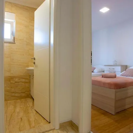 Lauc Appartamento Makarska