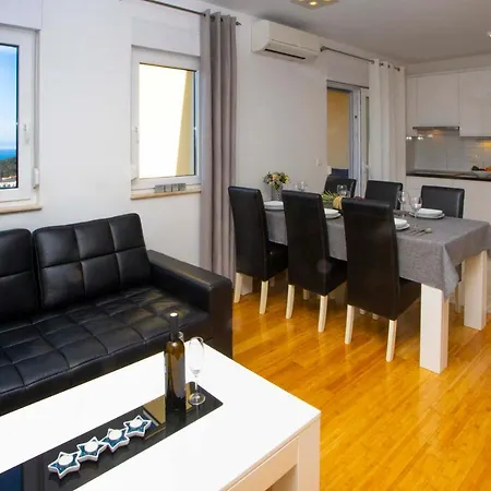 Appartamento Lauc Makarska